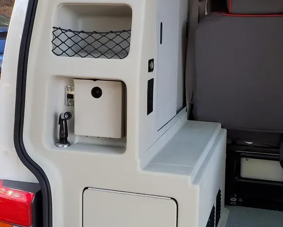 
								2002 Volkswagen Eurovan Camper full									