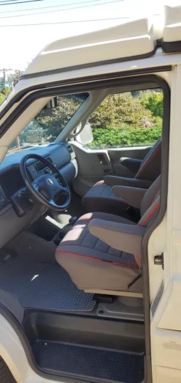 
										2002 Volkswagen Eurovan Camper full									