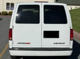 
										2000 Chevrolet Astro AWD full									