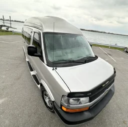 
										2006 Chevrolet Express Southern Comfort Conversion Van full									