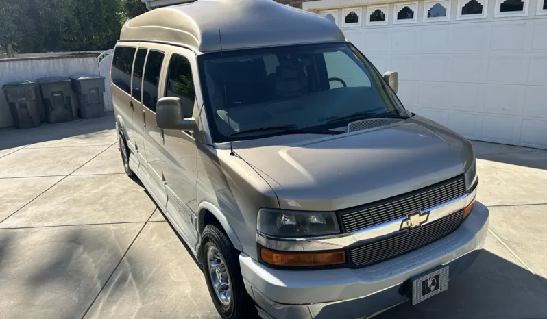 
								2007 Chevrolet Express Explorer Limited SE Conversion Van full									