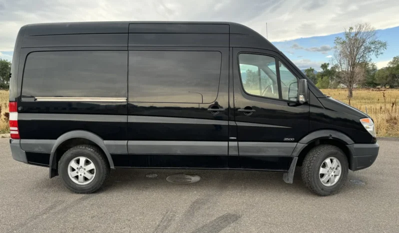 
								2010 Mercedes-Benz Sprinter 2500 Cargo Van full									
