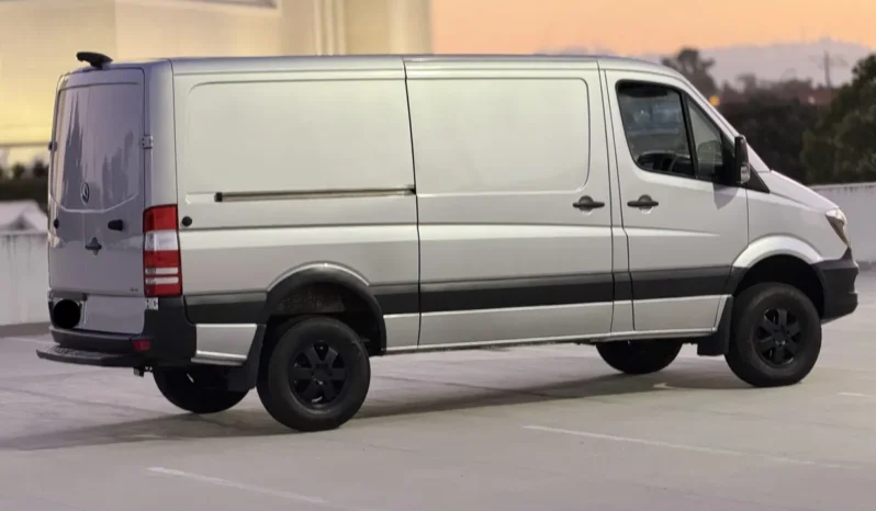 
								2015 Mercedes-Benz Sprinter 2500 4×4 Cargo Van full									