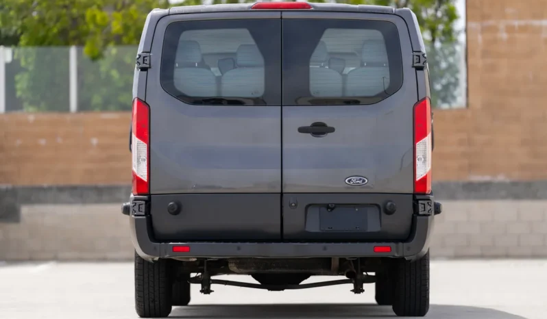 
								2016 Ford Transit 350 XLT 15-Passenger Wagon full									