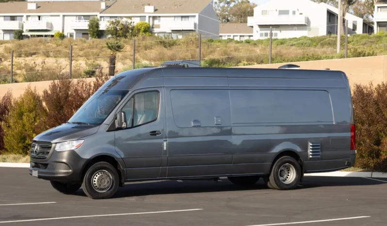 
								2021 Mercedes-Benz Sprinter 4500 Mobile Kitchen full									