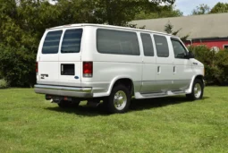 
										1997 Ford E-350 Club Wagon Chateau 7.3L Power Stroke full									