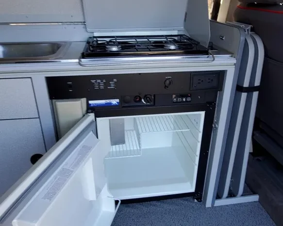 
								2002 Volkswagen Eurovan Camper full									