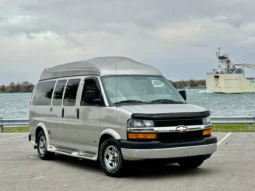 
										2006 Chevrolet Express Southern Comfort Conversion Van full									