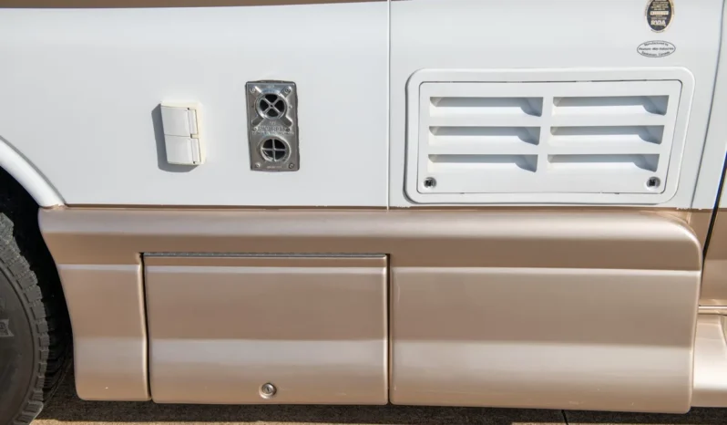 
								2006 Pleasure-Way Lexor-TS Motorhome full									