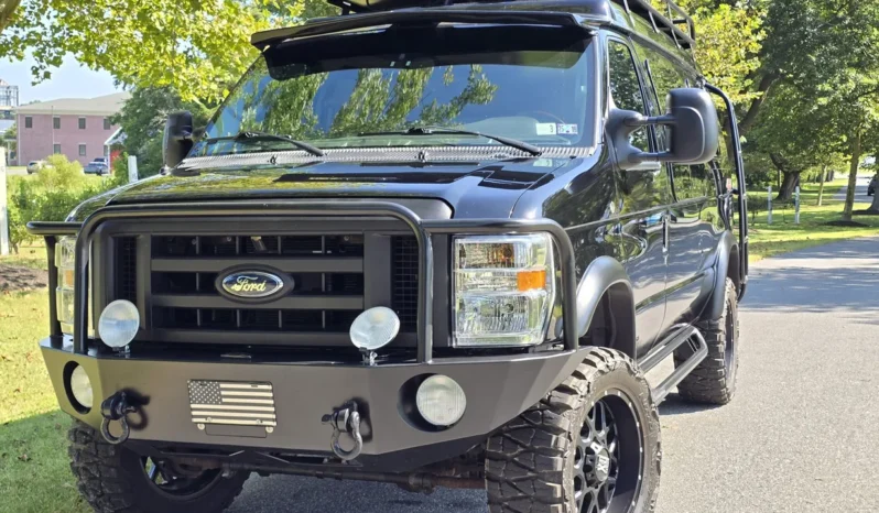 
								2013 Ford E-350 Quigley 4×4 Conversion full									