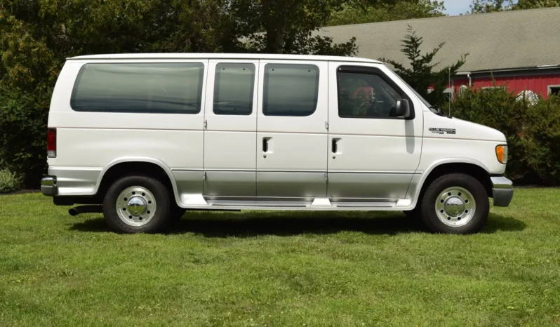 
								1997 Ford E-350 Club Wagon Chateau 7.3L Power Stroke full									