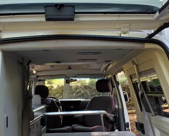 
								2002 Volkswagen Eurovan Camper full									