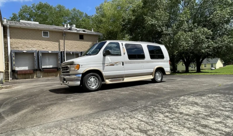 
								1999 Ford Econoline E-150 Sherrod Conversion Van full									