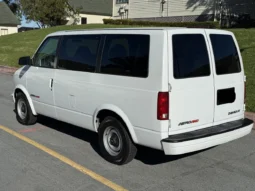 
										2000 Chevrolet Astro AWD full									