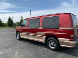
										2001 Ford Econoline E-350 Super Duty Waldoch Conversion Van full									