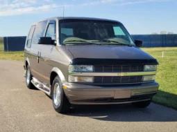
										2002 Chevrolet Astro Quality Coaches Conversion Van full									