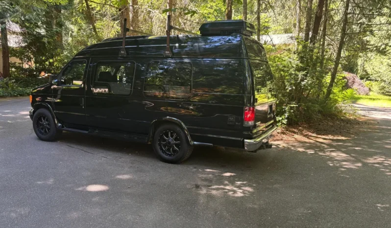 
								2007 Ford E-250 Super Duty Luxury Conversion Van full									