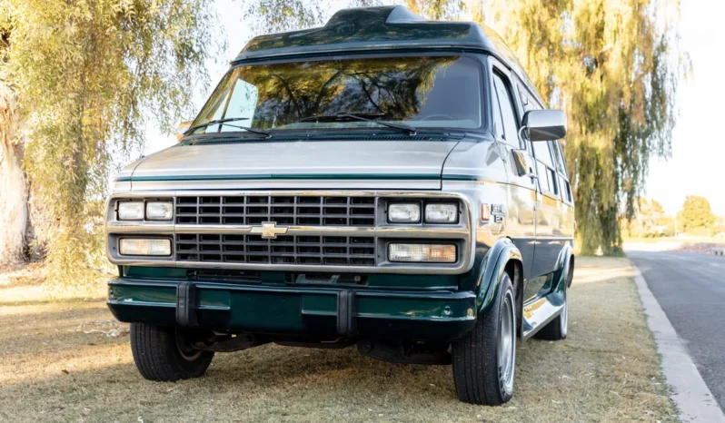 
								1995 Chevrolet G20 Conversion Van full									