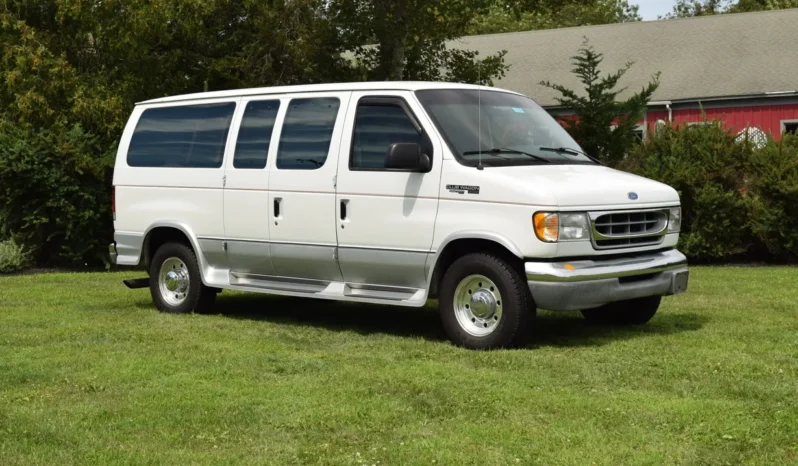 
								1997 Ford E-350 Club Wagon Chateau 7.3L Power Stroke full									