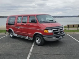 
										2001 Dodge Ram 1500 DMC Conversion Van full									
