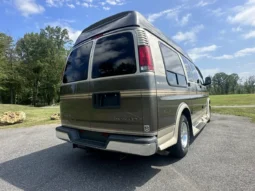 
										2002 Chevrolet Express G1500 Sherrod Conversion Van full									