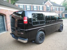 
										2003 GMC Savana G1500 Regency Conversion Van full									