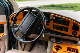 
										1994 Ford E-150 Econoline Starcraft Conversion Van full									