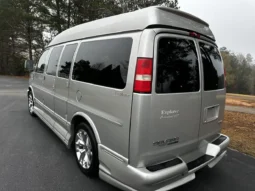 
										2008 GMC Savana 1500 AWD Conversion Van full									