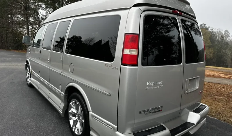 
								2008 GMC Savana 1500 AWD Conversion Van full									