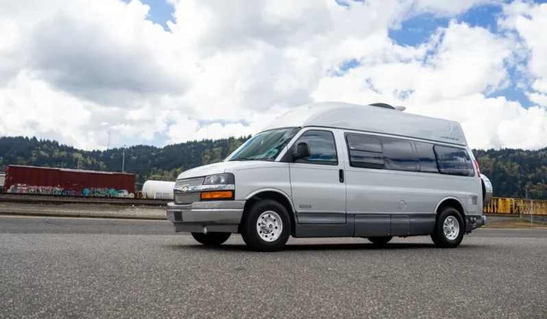 
								2010 Chevrolet Express 3500 Airstream Avenue Class B Coach full									