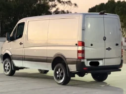 
										2015 Mercedes-Benz Sprinter 2500 4×4 Cargo Van full									