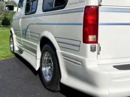 
										1995 GMC Safari AWD Conversion Van full									