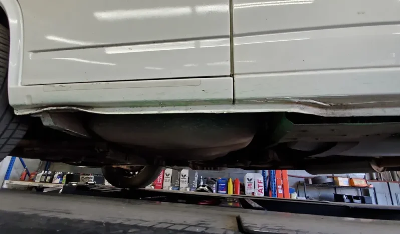 
								2002 Volkswagen Eurovan Camper full									
