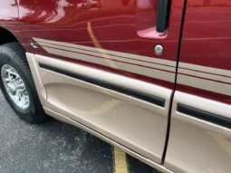 
										2001 Ford Econoline E-350 Super Duty Waldoch Conversion Van full									