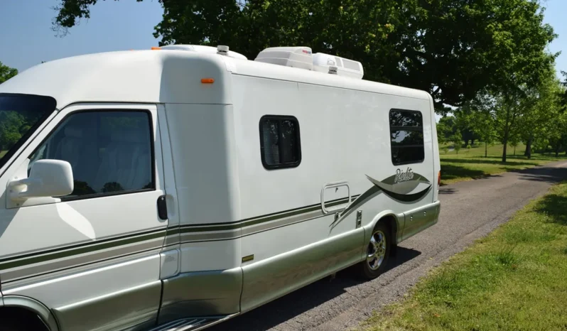 
								2001 Winnebago Rialta Volkswagen EuroVan full									