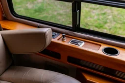 
										1994 Ford E-150 Econoline Starcraft Conversion Van full									