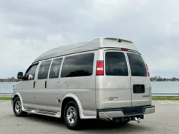 
										2006 Chevrolet Express Southern Comfort Conversion Van full									