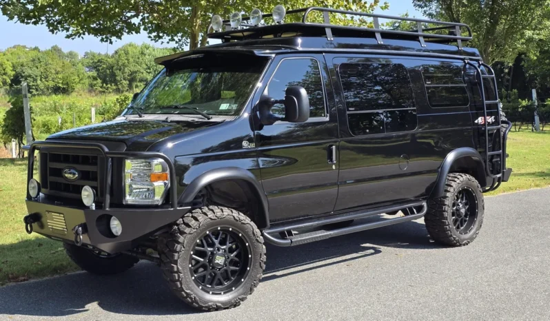 
								2013 Ford E-350 Quigley 4×4 Conversion full									