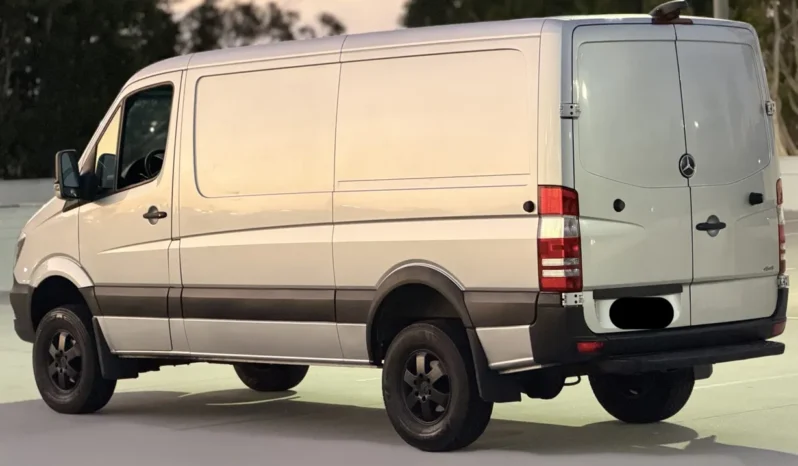 
								2015 Mercedes-Benz Sprinter 2500 4×4 Cargo Van full									