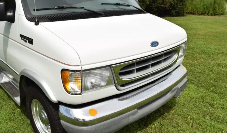
								1997 Ford E-350 Club Wagon Chateau 7.3L Power Stroke full									