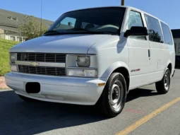 
										2000 Chevrolet Astro AWD full									