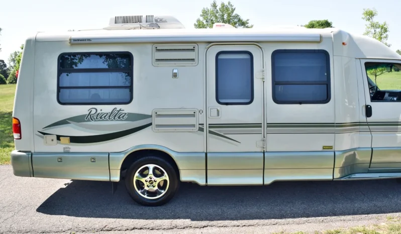 
								2001 Winnebago Rialta Volkswagen EuroVan full									