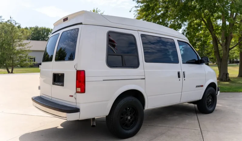 
								1994 Chevrolet Astro EXT Conversion Van full									