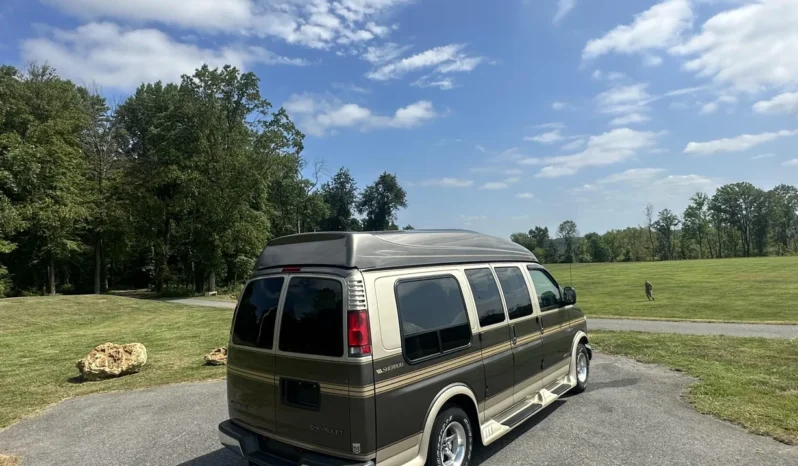 
								2002 Chevrolet Express G1500 Sherrod Conversion Van full									