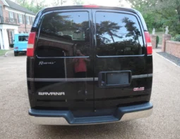 
										2003 GMC Savana G1500 Regency Conversion Van full									
