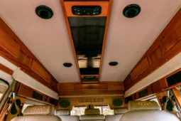 
										1994 Ford E-150 Econoline Starcraft Conversion Van full									