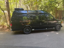 
										2007 Ford E-250 Super Duty Luxury Conversion Van full									