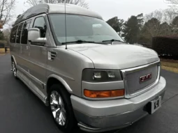 
										2008 GMC Savana 1500 AWD Conversion Van full									