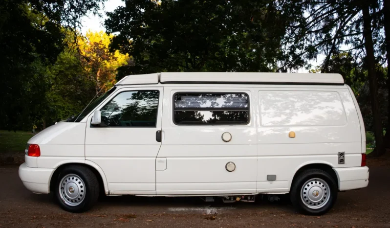 
								2001 Volkswagen EuroVan Winnebago Camper full									