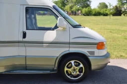 
										2001 Winnebago Rialta Volkswagen EuroVan full									